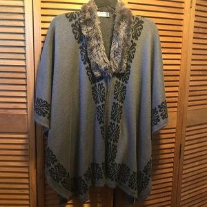Jon & Anna Grey & Black Cape/Poncho w/Faux Fur Collar